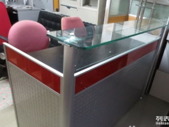 圖 二手市場(chǎng),辦公家具,大量的屏風(fēng)卡位,電腦桌椅要賣 廣州辦公用品